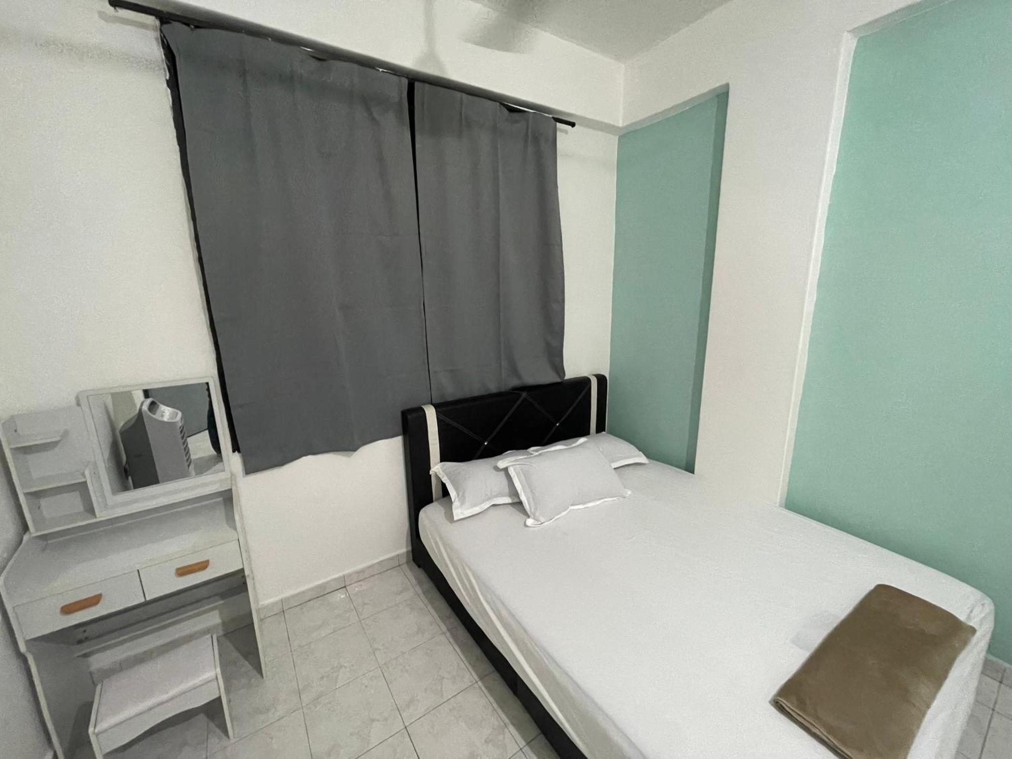 Blissful Breeze 4 Rooms & Netflix By Ezyroom Melaka Ayer Keroh Exteriör bild